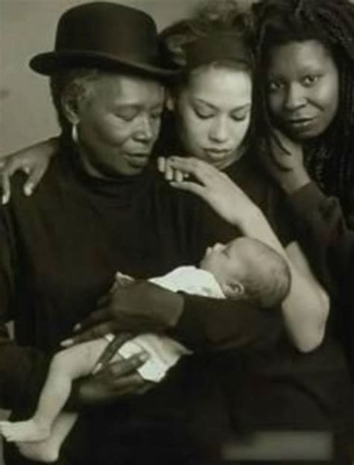 Alex Martin - Age, Family, Bio