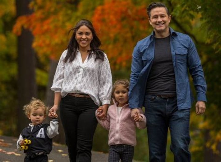 Athziry Galindo - Age, Family, Bio