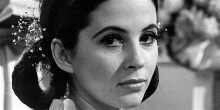 Barbara Parkins - Age, Family, Bio