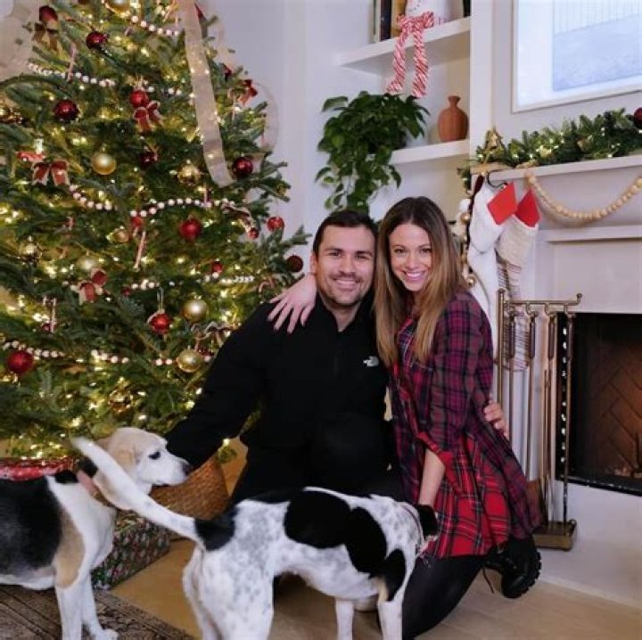 Cheryl James - Age, Family, Bio