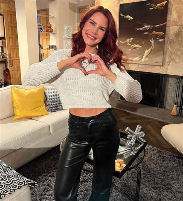 Courtney Hope Bio (Wiki) 