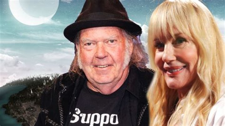 Daryl Hannah and Neil Young had a ‘small, intimate’ wedding on a yacht