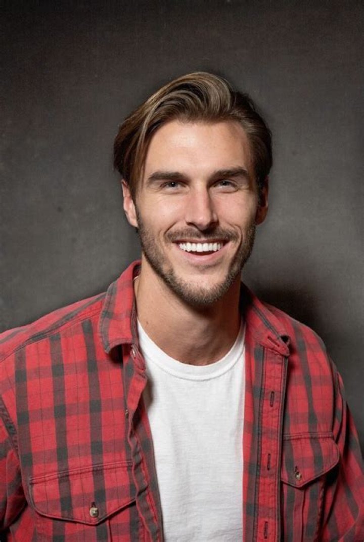 Dusty Lachowicz - Age, Family, Bio