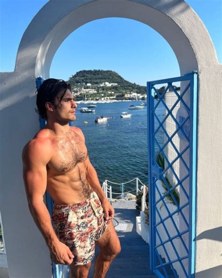 Enzo Lopez Height, Weight, Net Worth, Age, Birthday, Wikipedia, Who, Instagram, Biography