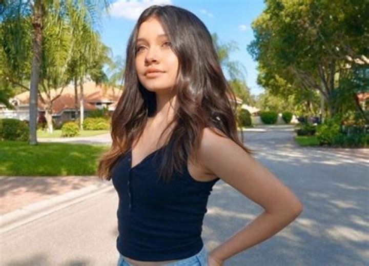 Evelyn from the Internets - Age, Family, Bio