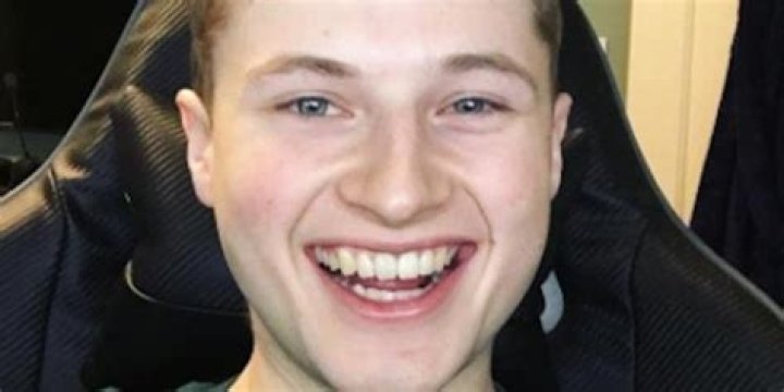 Graser - Age, Family, Bio