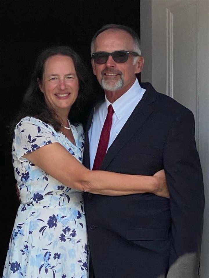 Heather Heinze - Age, Family, Bio