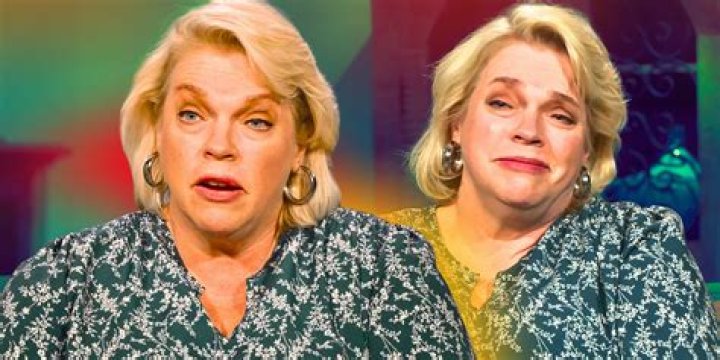 Janelle is Better - Trivia, Family, Bio