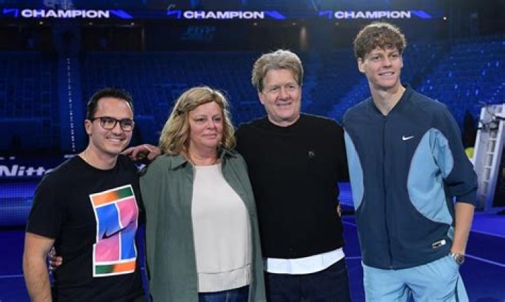 Jannik Sinner - Age, Family, Bio