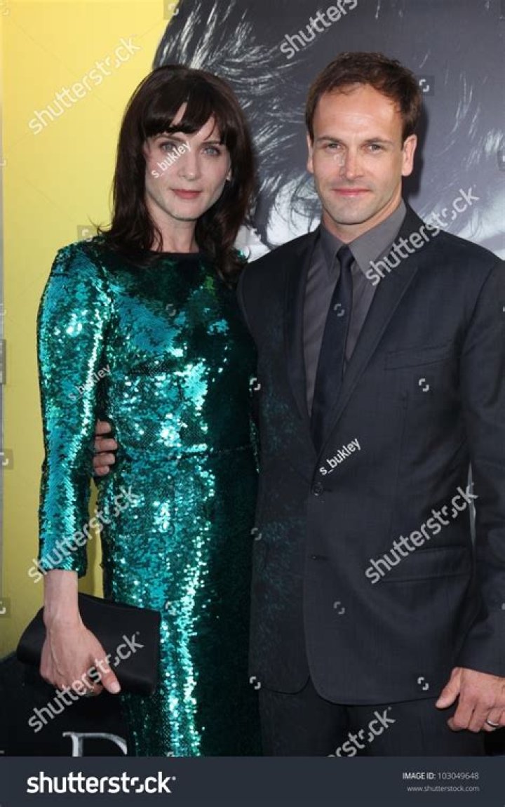 Jonny Lee Miller - Age, Family, Bio