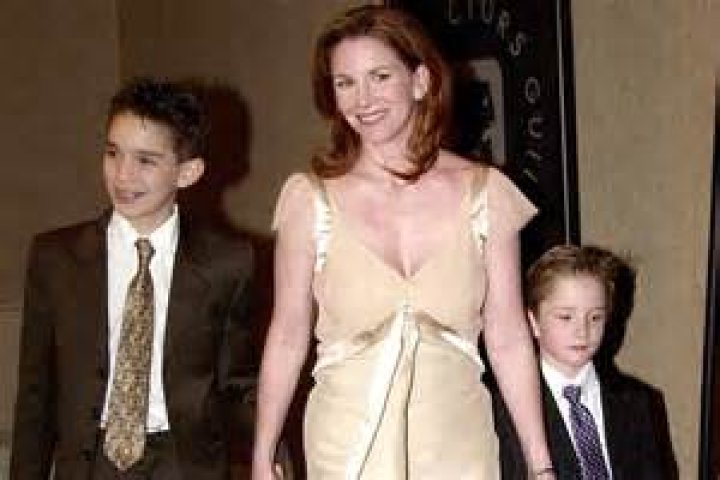 Josh Gilbert - Age, Family, Bio