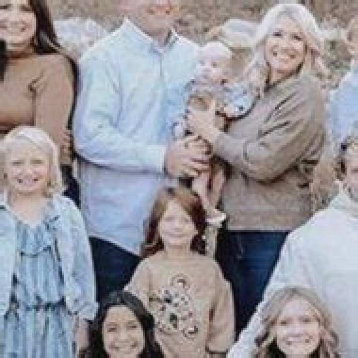 Josh Nelson - Age, Family, Bio