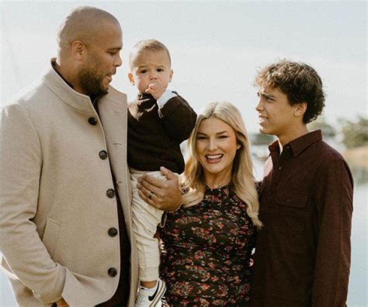 Kylie Shea - Age, Family, Bio