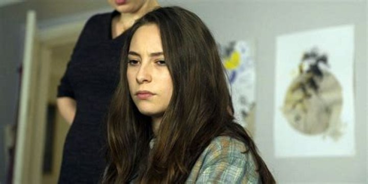 Lucy Carless - Age, Family, Bio