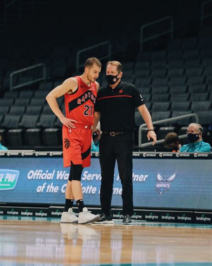 Matt Thomas (Basketball Player) - Age, Family, Bio