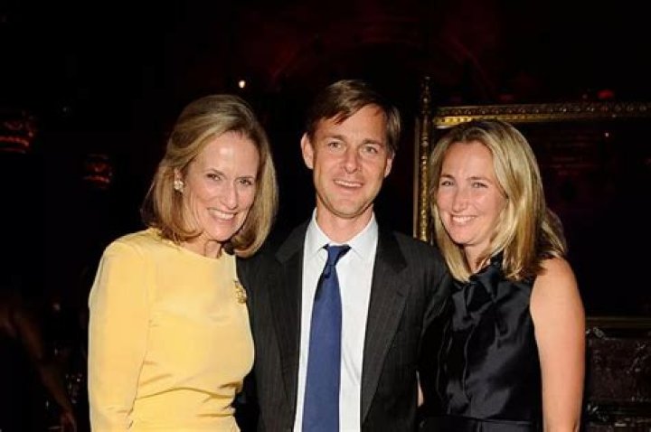 Oli Davis - Age, Family, Bio