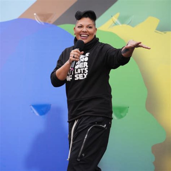 Sara Ramirez Height, Weight, Net Worth, Age, Birthday, Wikipedia, Who, Nationality, Biography