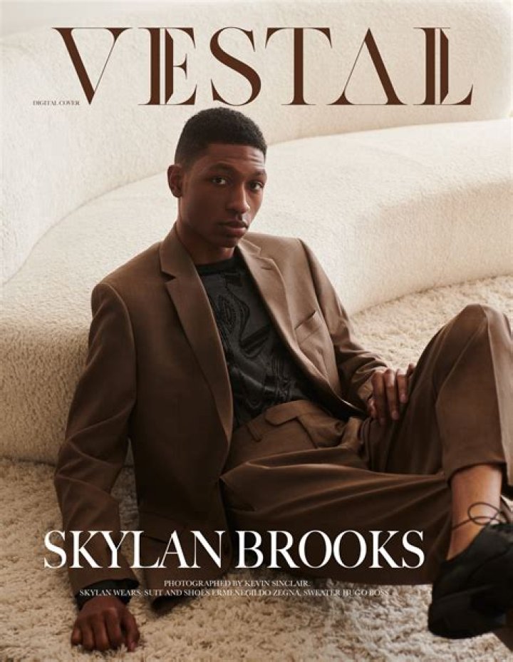 Skylan Brooks - Age, Family, Bio