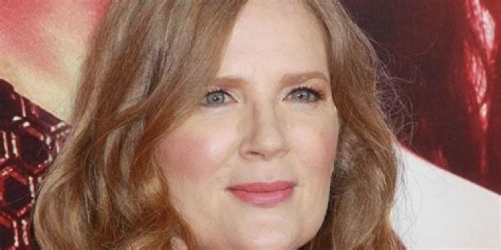 Suzanne Collins - Age, Family, Bio