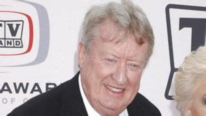 Tom Poston - Trivia, Family, Bio