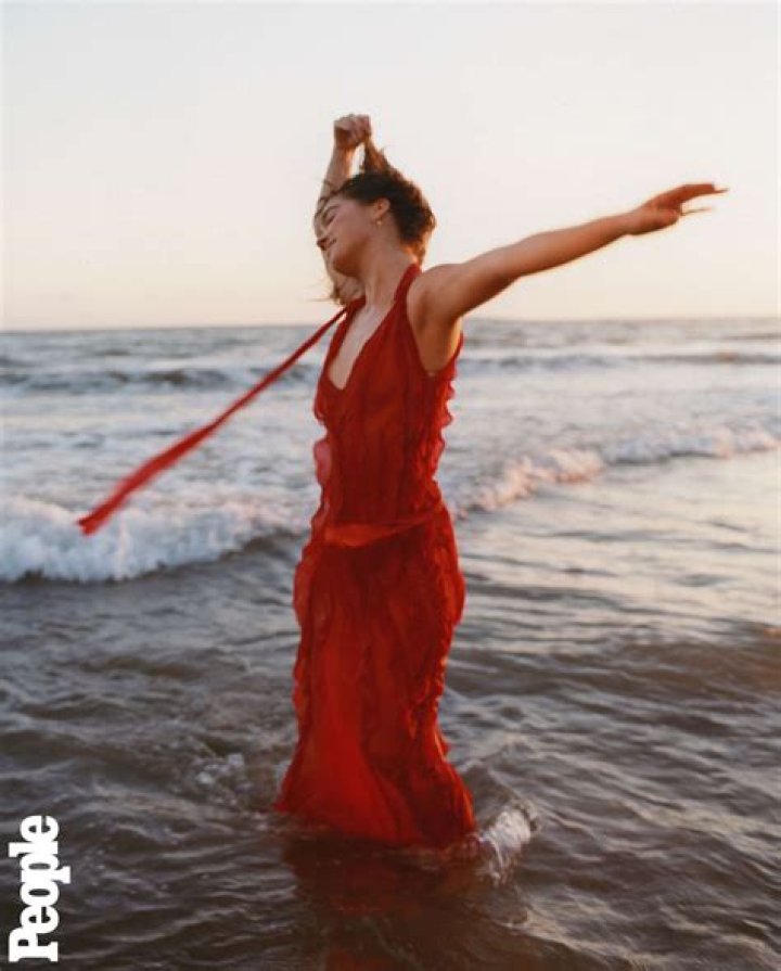 ‘White Lotus’ ‘ Haley Lu Richardson Says She ‘Never’ Expected Such ‘Intense Discourse’ About Portia’s Outfits